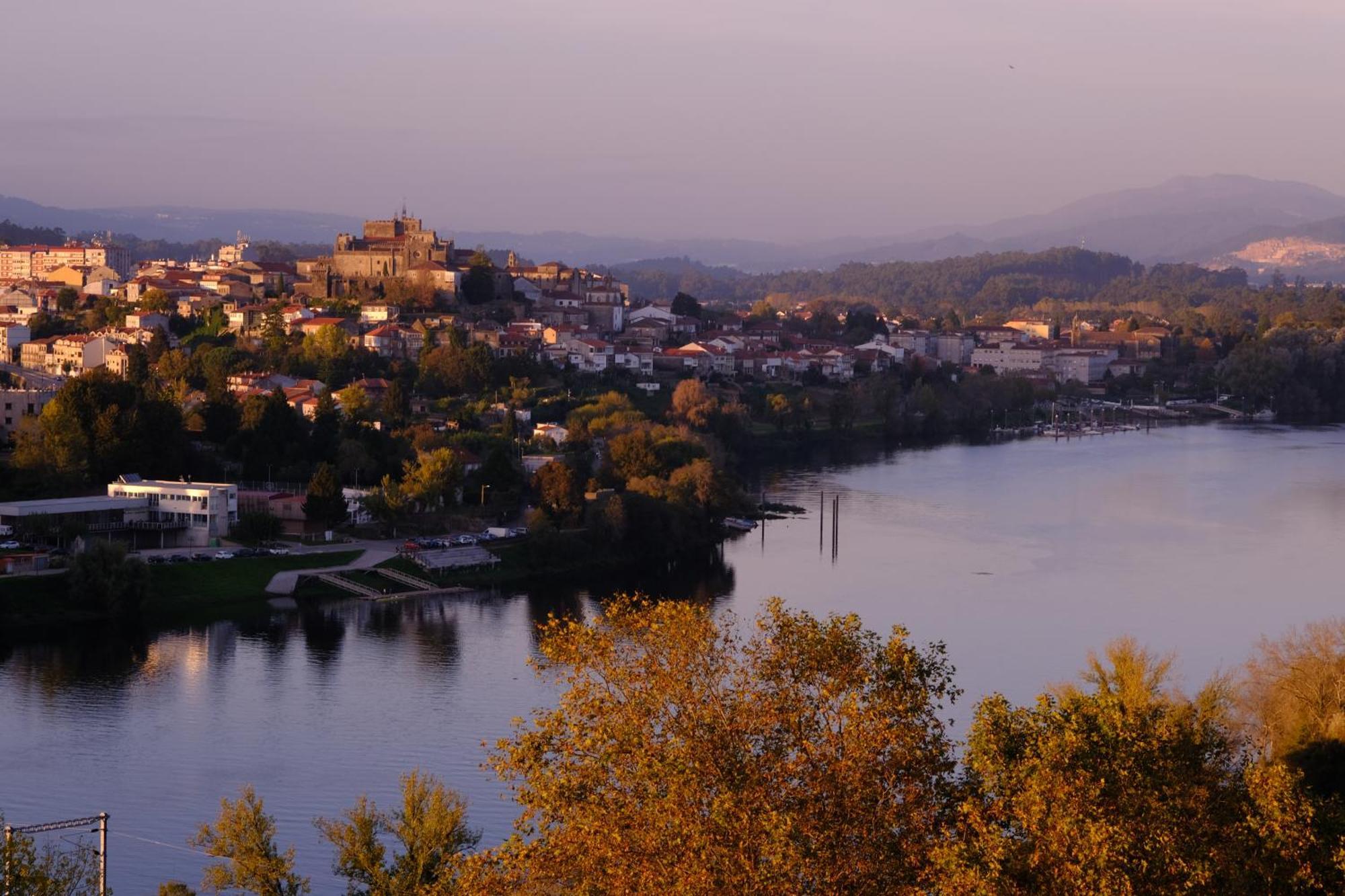 Casita A Estrenar En Finca Con Rio Proxima A Tui, Gondomar Y Portugal. Экстерьер фото