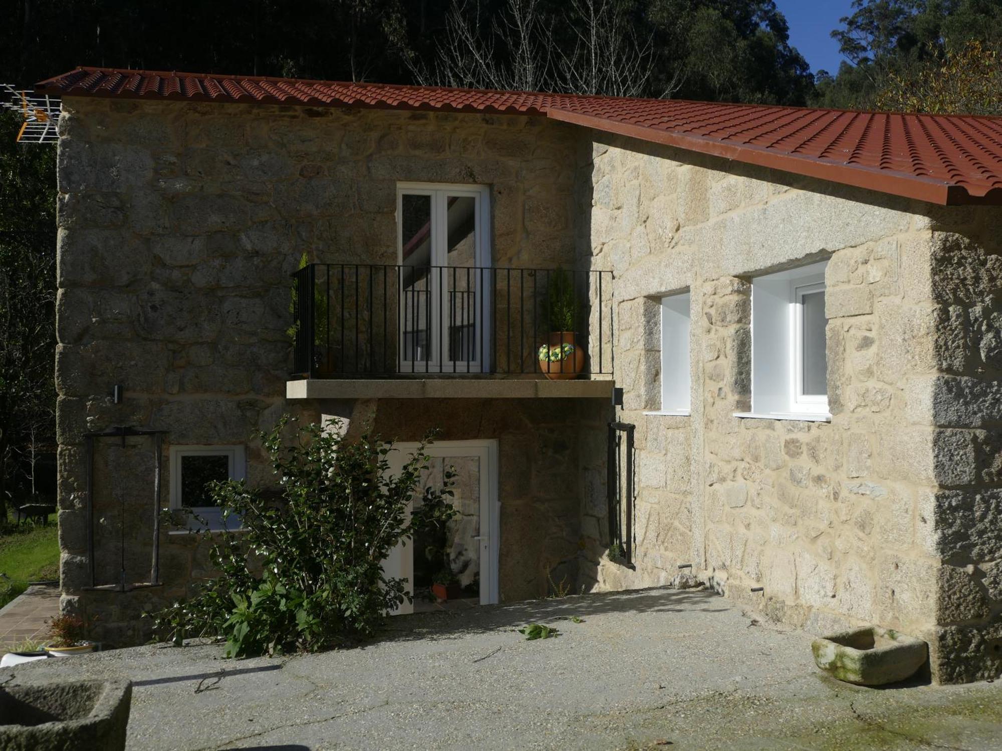 Casita A Estrenar En Finca Con Rio Proxima A Tui, Gondomar Y Portugal. Экстерьер фото